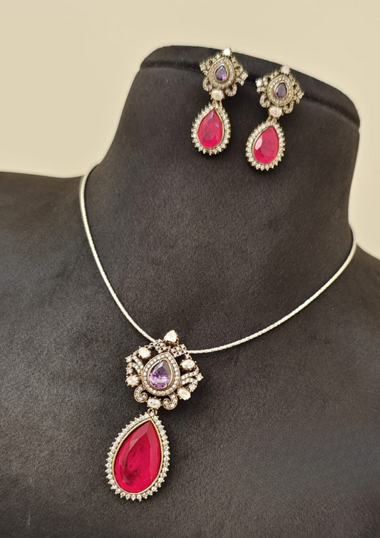 Victorian necklace with earrings