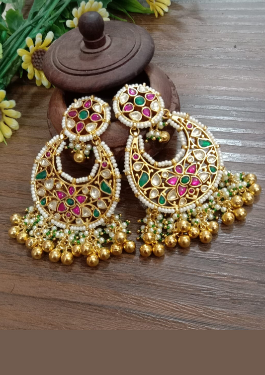 Kundan and beads earrings